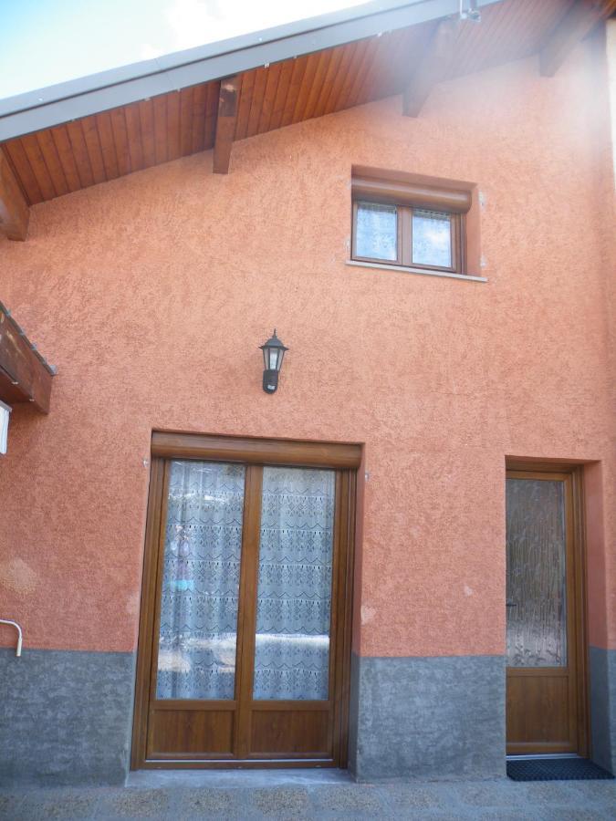 Maison mitoyenne avec terrasse Villar-Saint-Pancrace Extérieur photo